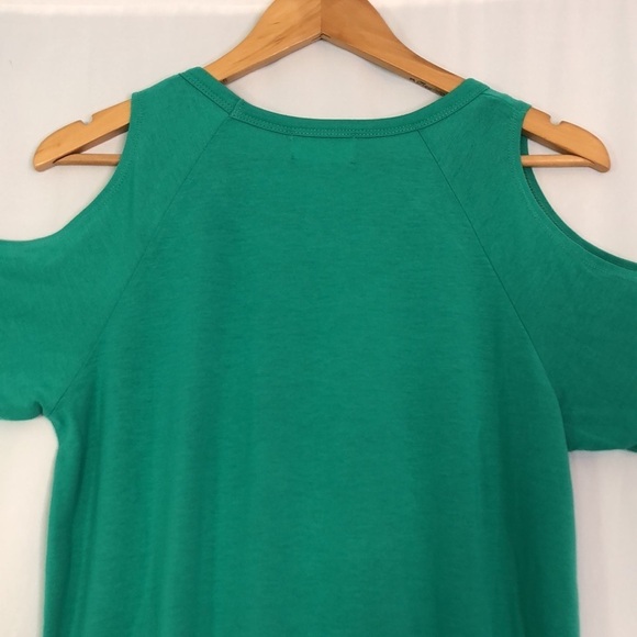 THYME & HONEY Women's Solid Cold Shoulder Round Neck Top Green Size M - Picture 8 of 12